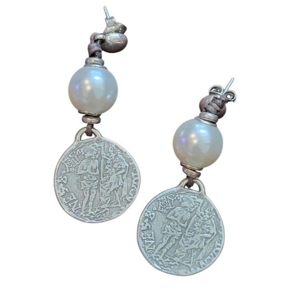 Uno de 50 Large Faux Pearl Embossed Coin Dangle Pierced Earrings Silver Plated